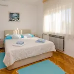 アパート With Parking Space Nin, Zadar - 11900