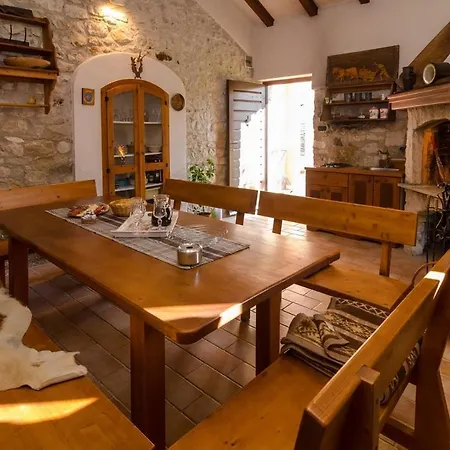 With Parking Space Nin, Zadar - 11900 דירה *