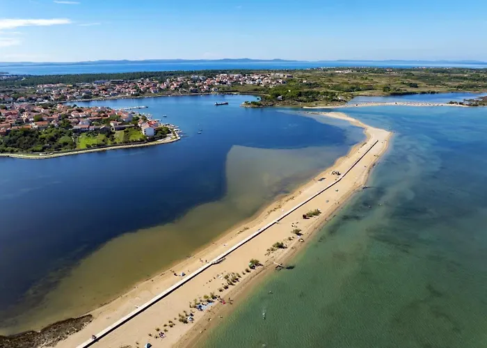 With Parking Space Nin, Zadar - 11900 公寓