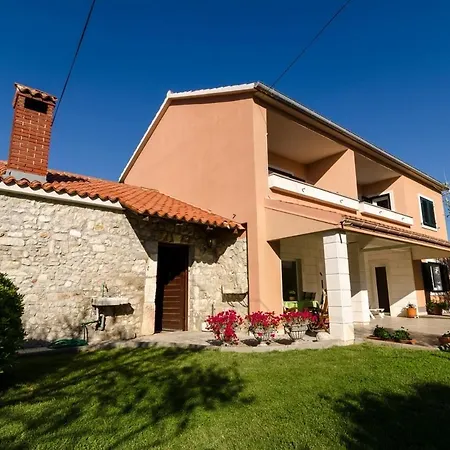 With Parking Space Nin, Zadar - 11900 Appartement Nin