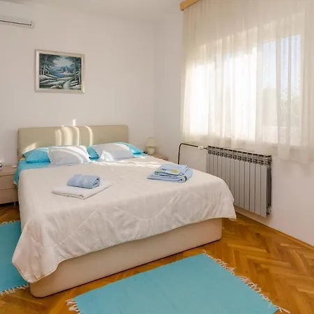 アパート With Parking Space Nin, Zadar - 11900