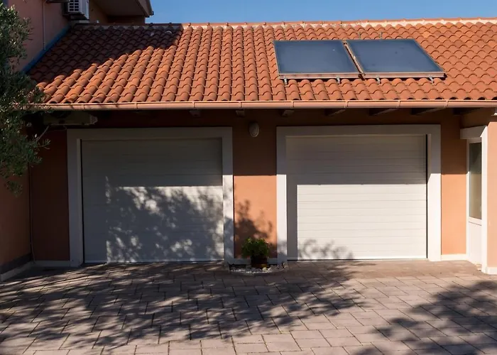 With Parking Space Nin, Zadar - 11900 Apartment Nin